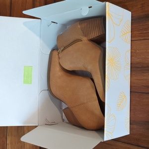 Yellowbox Tan Booties
